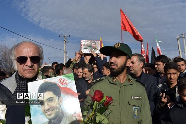 تشییع پیکر شهید سانحه هوایی تهران در بهاباد