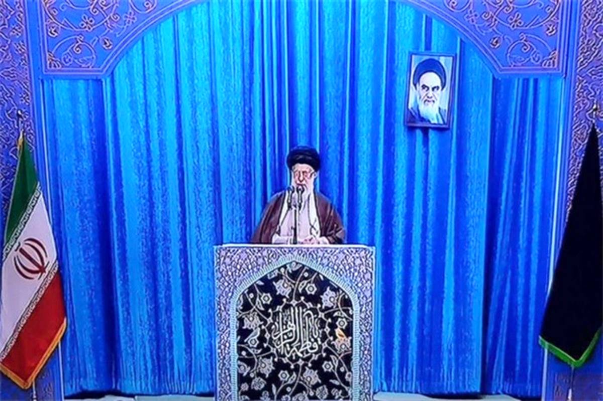 خطبه‌های نماز جمعه تهران به امامت رهبر انقلاب آغاز شد