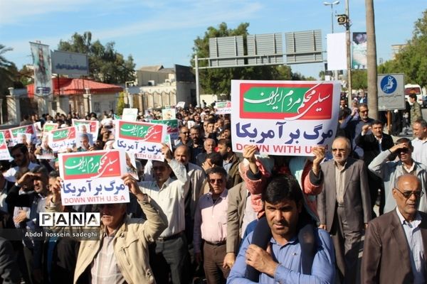 حماسه حضور مردم بوشهر در میثاق با ولایت  حمایت از سپاه و آرمان های انقلاب