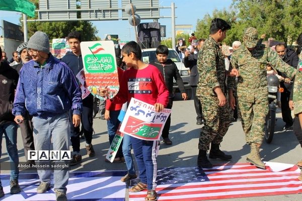 حماسه حضور مردم بوشهر در میثاق با ولایت  حمایت از سپاه و آرمان های انقلاب