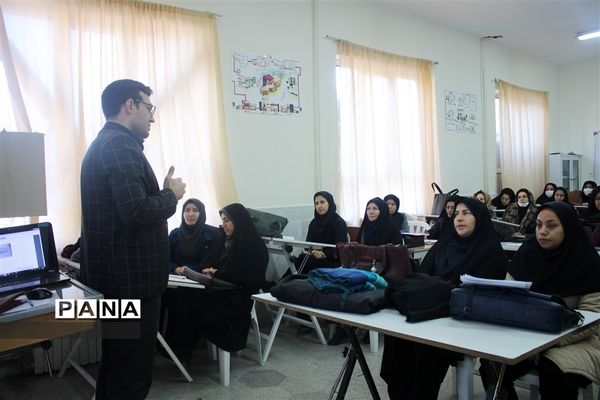 دوره آموزشی ضمن خدمت مربیان تشکیلاتی سازمان دانش‌آموزی شهرستان بجنورد