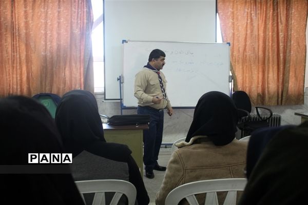 دوره آموزشی ضمن خدمت مربیان تشکیلاتی سازمان دانش‌آموزی شهرستان بجنورد