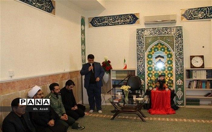 برگزاری زیارت عاشورا به یاد سردار دلها درآموزش وپرورش بافق