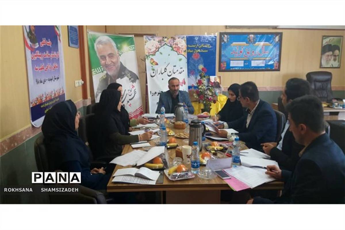برگزاری جلسه قطبی مناطق و نواحی قطب ۳ کارشناسان سلامت استان خوزستان در امیدیه