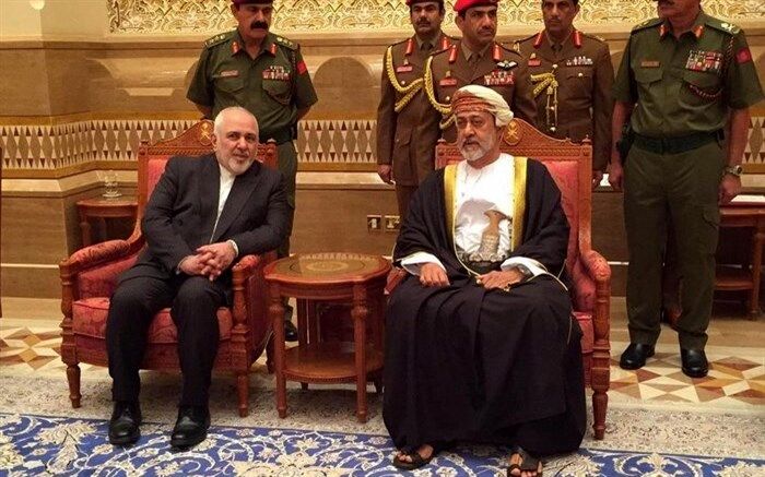 ظریف با پادشاه جدید عمان دیدار کرد + تصویر