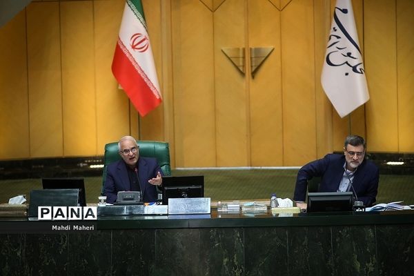 حضور فرمانده کل سپاه پاسداران انقلاب اسلامی در مجلس شورای اسلامی