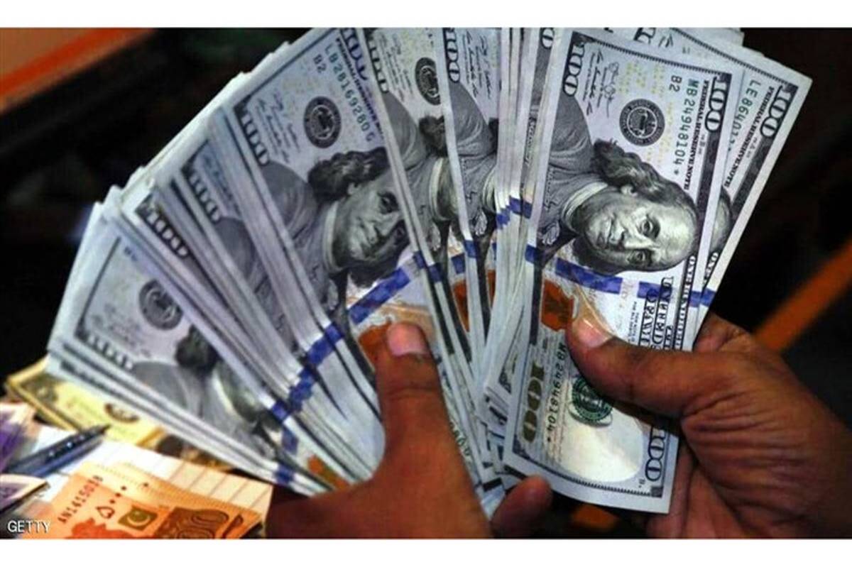 قاچاقچیان دلار در آذربایجان‌غربی ۱.۹ میلیارد ریال جریمه شدند