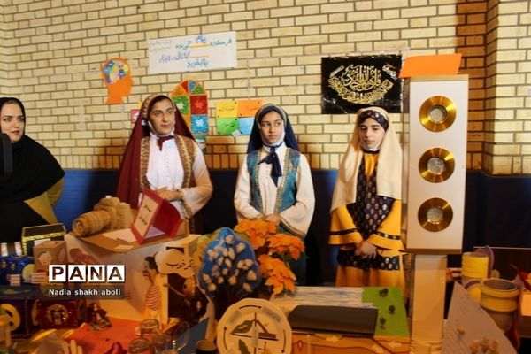 نمایشگاه دستاوردهای مدارس غیر دولتی و هیات امنایی  بوشهر