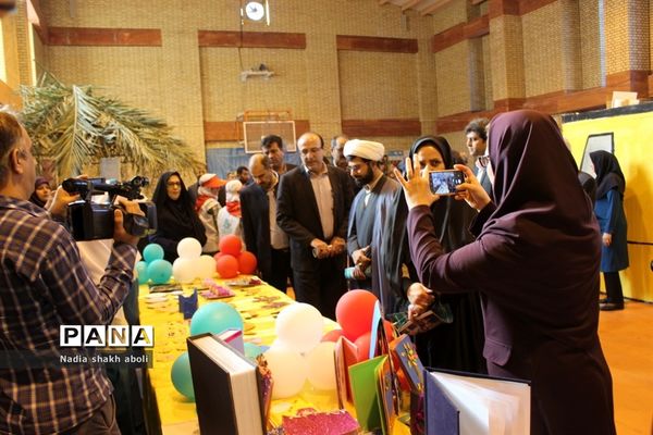 نمایشگاه دستاوردهای مدارس غیر دولتی و هیات امنایی  بوشهر