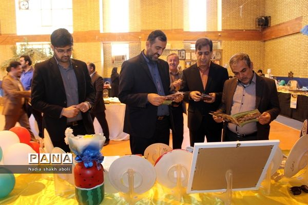 نمایشگاه دستاوردهای مدارس غیر دولتی و هیات امنایی  بوشهر