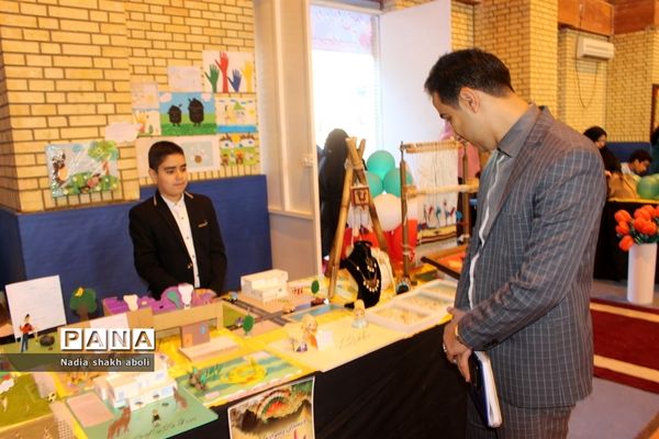 نمایشگاه دستاوردهای مدارس غیر دولتی و هیات امنایی  بوشهر