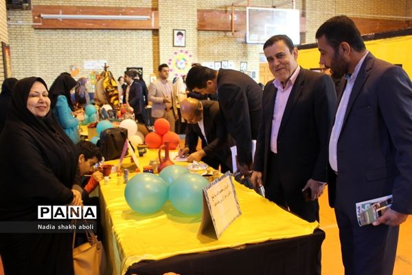نمایشگاه دستاوردهای مدارس غیر دولتی و هیات امنایی  بوشهر