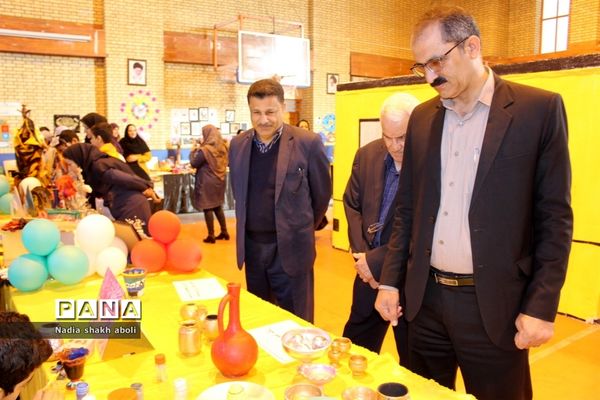 نمایشگاه دستاوردهای مدارس غیر دولتی و هیات امنایی  بوشهر