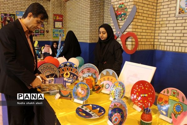 نمایشگاه دستاوردهای مدارس غیر دولتی و هیات امنایی  بوشهر