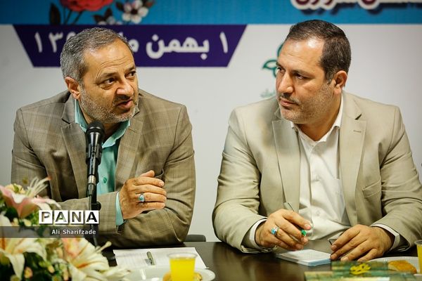 آیین تکریم و معارفه قائم مقام سازمان دانش آموزی
