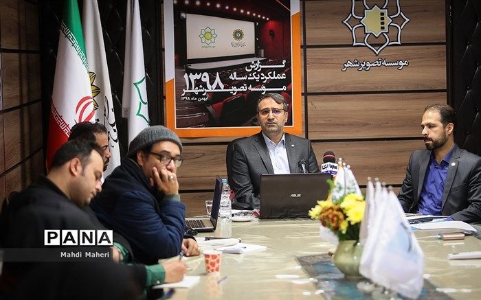 هاشم میرزاخانی: سالن آمفی تئاتر فرهنگسراها به سیستم نمایش تجهیز می شود