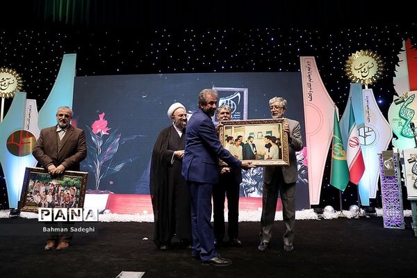 همایش پاسداشت چهلمین سالگرد تأسیس اتحادیه انجمن‌های اسلامی دانش‌آموزان