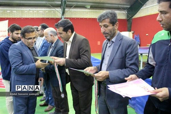 مسابقات قهرمانی تنیس روی میز دانش آموزان استان بوشهر