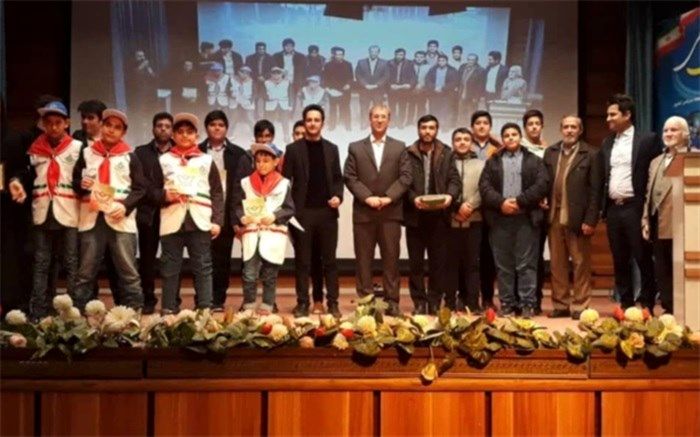 برگزاری نخستین جشنواره باستارگان کار گروهی درآموزش و پرورش ناحیه دوشهر ری