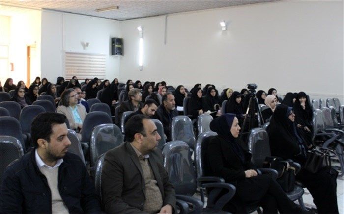برگزاری دوره توانمندسازی هنرهای آوایی و نمایشی درشهرستان اسلامشهر