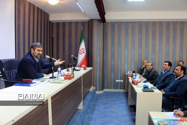 جلسه مشترک شورای معاونان اداره‌کل و مدیران و روسای آموزش و پرورش نواحی  و مناطق استان آذربایجان شرقی