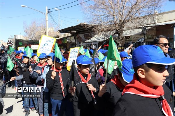 پویش دانش آموزی نوگلان فاطمی در آباده