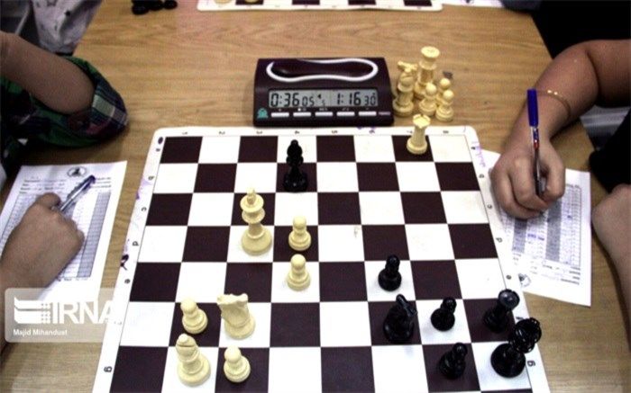 پیکارهای شطرنج قهرمانی کشور در یزد آغاز شد