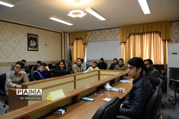 دهمین دوره انتخابات مجلس دانش آموزی استان قم (پسران)