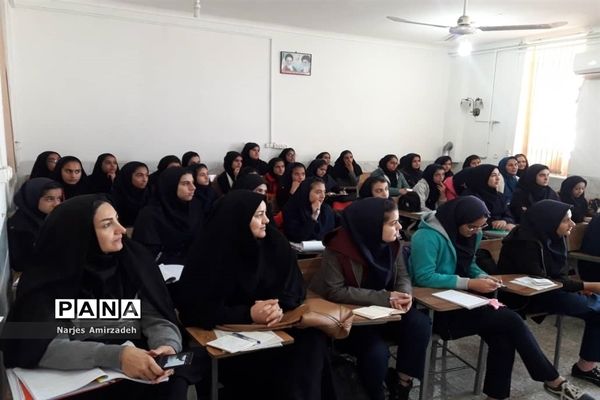 برگزاری کارگاه آموزشی خبرنگاری ویژه دانش‌آموزان شهرستان فسا