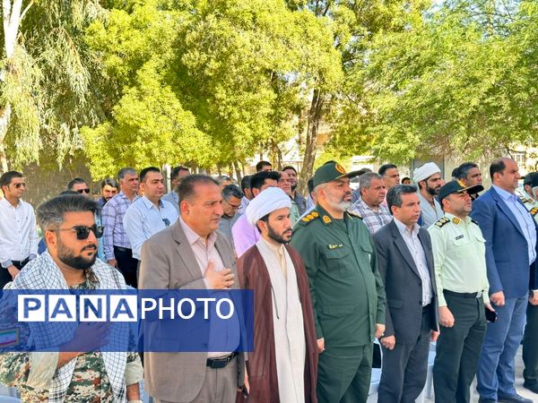 غبارروبی قبور مطهر شهدا در بستک