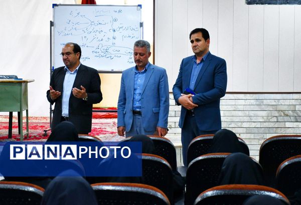 بازدید مدیر آموزش و پرورش مه ولات از دبیرستان شبانه روزی فرزانگان 