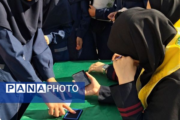 برگزاری انتخابات شورای دانش‌آموزی در مدارس منطقه کهریزک 