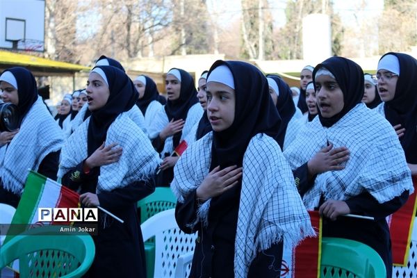 آیین نواختن زنگ انقلاب اسلامی در مدرسه الزهرا شهر شیراز