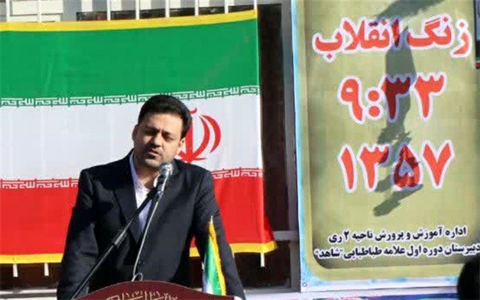 فرماندار ویژه شهرستان ری وحدت اقشار مختلف را رمز پیروزی انقلاب اسلامی دانست