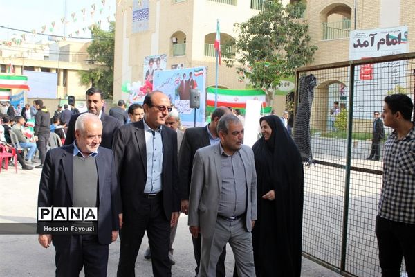 نمایشگاه مدرسه انقلاب در دبیرستان  شریعتی بوشهر