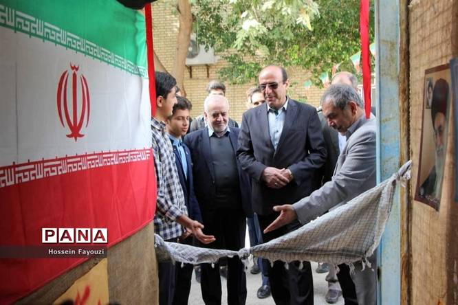 نمایشگاه مدرسه انقلاب در دبیرستان  شریعتی بوشهر