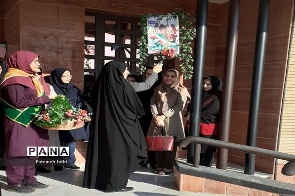 زنگ انقلاب در مدارس چهاردانگه طنین انداز شد