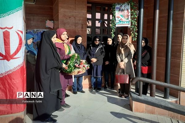 زنگ انقلاب در مدارس چهاردانگه طنین انداز شد