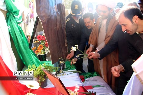 زنگ انقلاب به مناسبت ورود امام خمینی ره درشهرستان خوسف