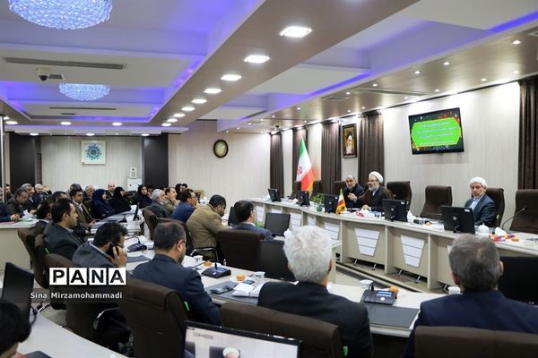 نشست روشنگری و بصیرت بسیجیان فرهنگی آموزش و پرورش آذربایجان غربی