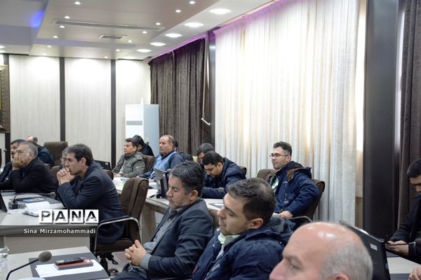 نشست روشنگری و بصیرت بسیجیان فرهنگی آموزش و پرورش آذربایجان غربی