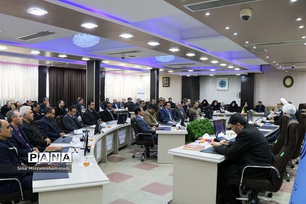نشست روشنگری و بصیرت بسیجیان فرهنگی آموزش و پرورش آذربایجان غربی