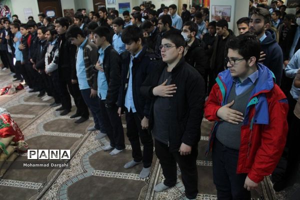 بازدید امام جمعه پردیسان از نمایشگاه انقلاب