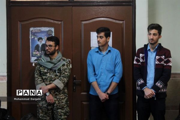بازدید امام جمعه پردیسان از نمایشگاه انقلاب