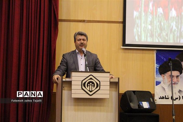 اجرای نمادین طرح لاله های روشن در سمنان
