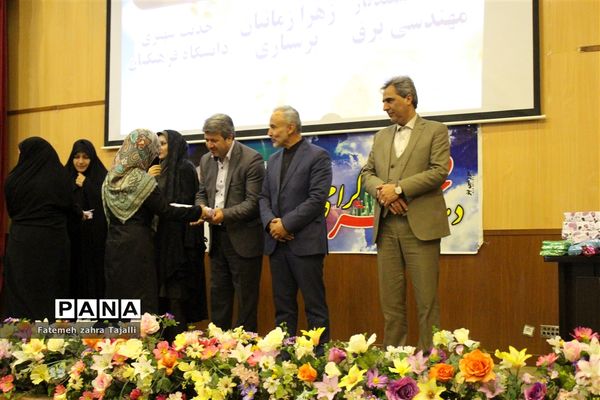 اجرای نمادین طرح لاله های روشن در سمنان