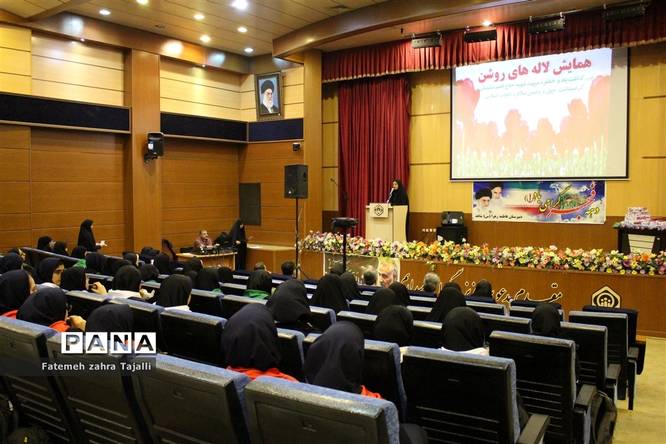 اجرای نمادین طرح لاله های روشن در سمنان