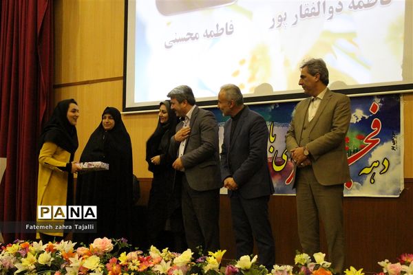 اجرای نمادین طرح لاله های روشن در سمنان