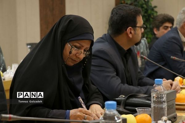 نشست هم اندیشی مدیرکل صداو سیمای خوزستان با مدیران رسانه ها