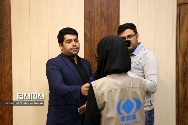 نشست هم اندیشی مدیرکل صداو سیمای خوزستان با مدیران رسانه ها